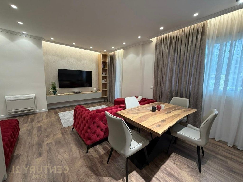 Appartamento 1+1+Posto Auto In Affitto Vicino al Mercato Nuovo 1.000 € /Mese