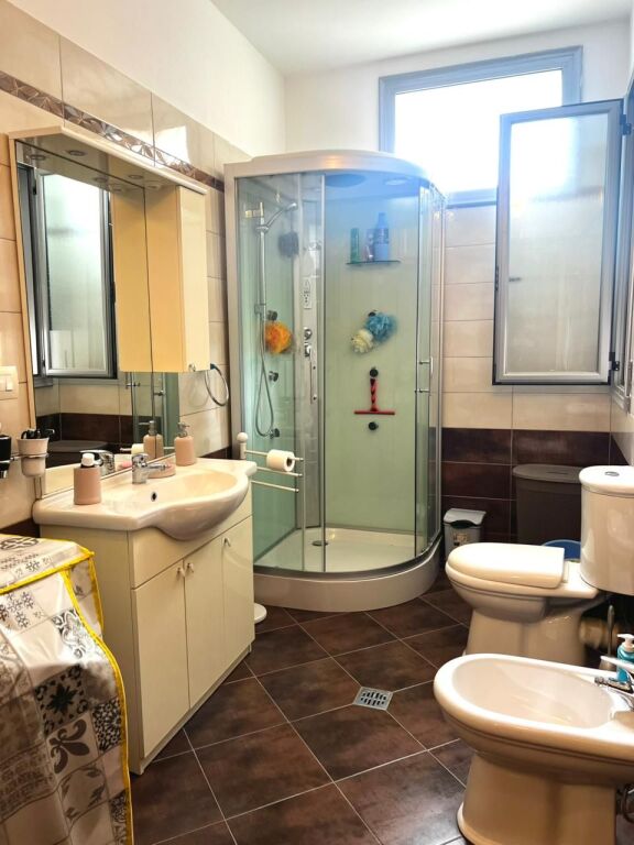 Apartament 2+1+2wc me Qera Afatgjate - prane Bar Hannover, Lungomare Vlore