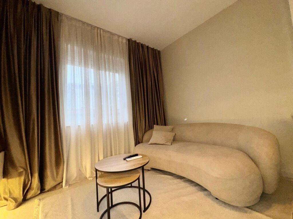 Apartament 1+1 te Libri Universitar, Bllok