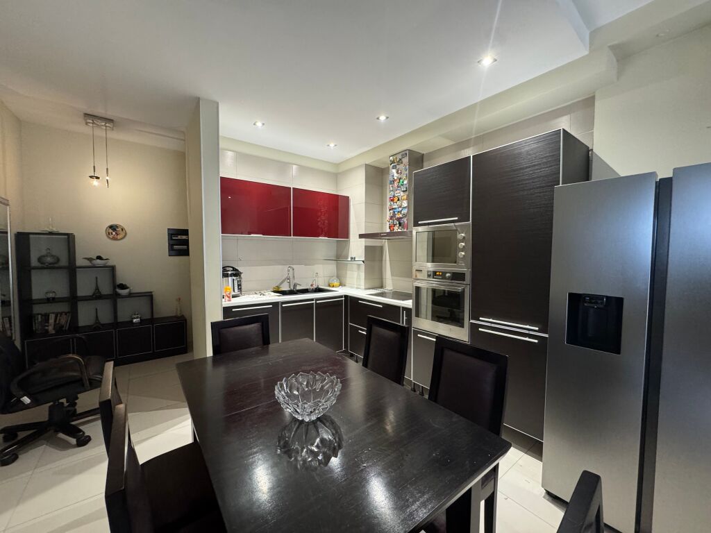 Appartamento 2+1 in affitto vicino al Complesso Halili!