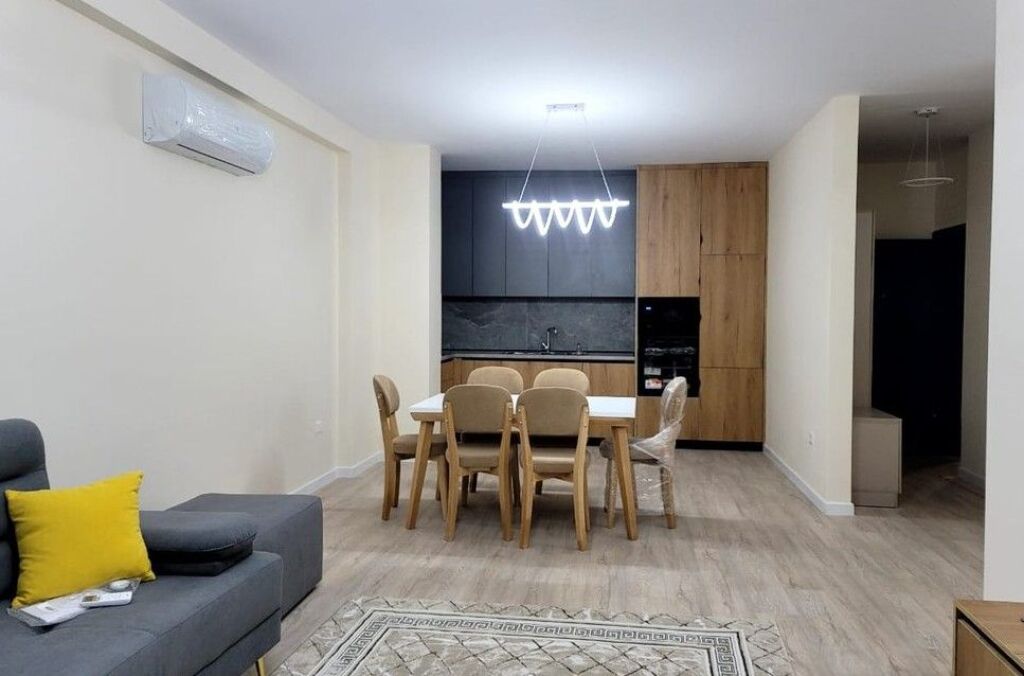 APARTMENT 2+1+2 WITH 1 PARKING SPACE FOR RENT NEAR THE TIRANA LAKE