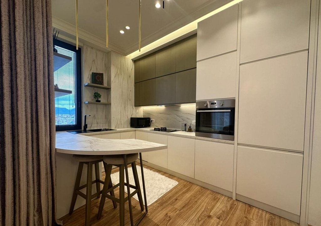 Affittiamo appartamento 2+1+2 con posto auto