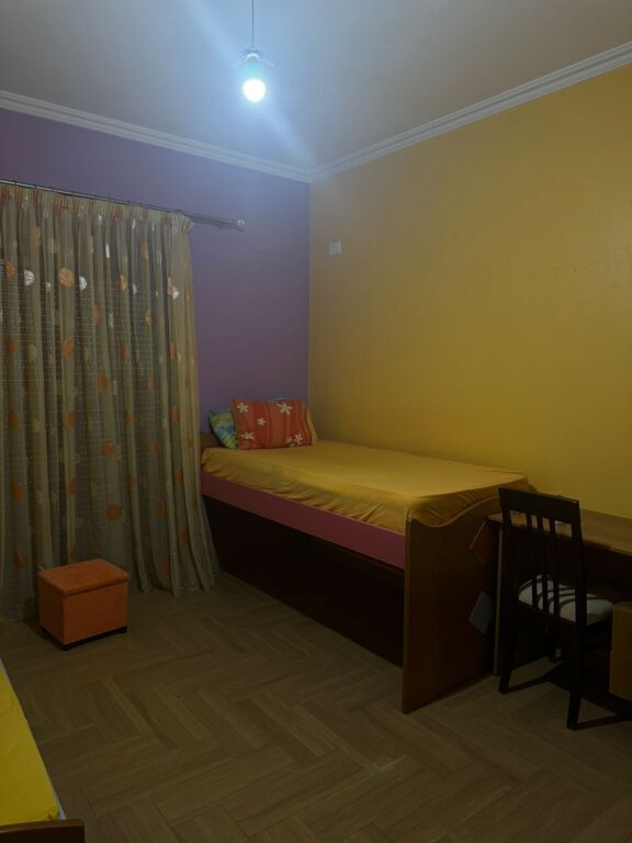 VILE ME QIRA TE KODRA E PRIFTIT