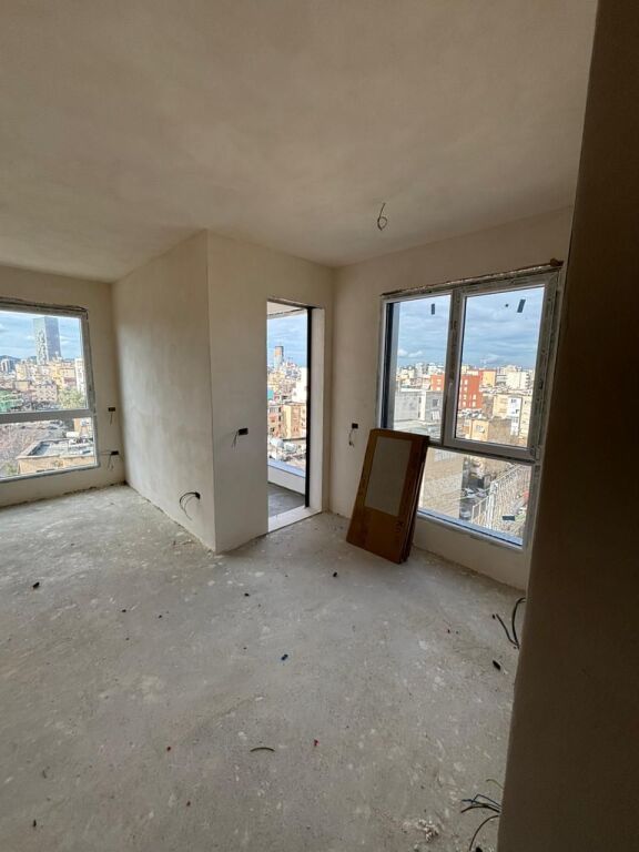 Appartamento 3+1+2 in vendita vicino al campo di Ali Demi