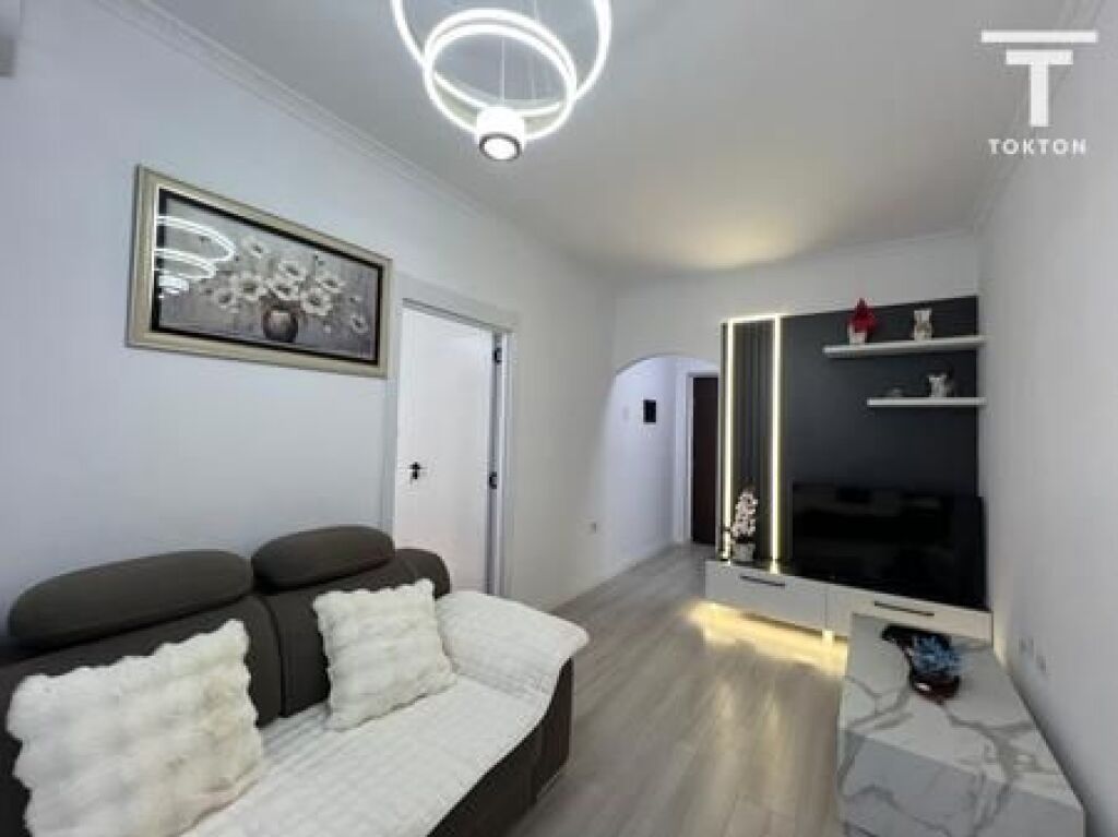 SHITET, APARTAMENT 1+1, MISTO MAME, TIRANË