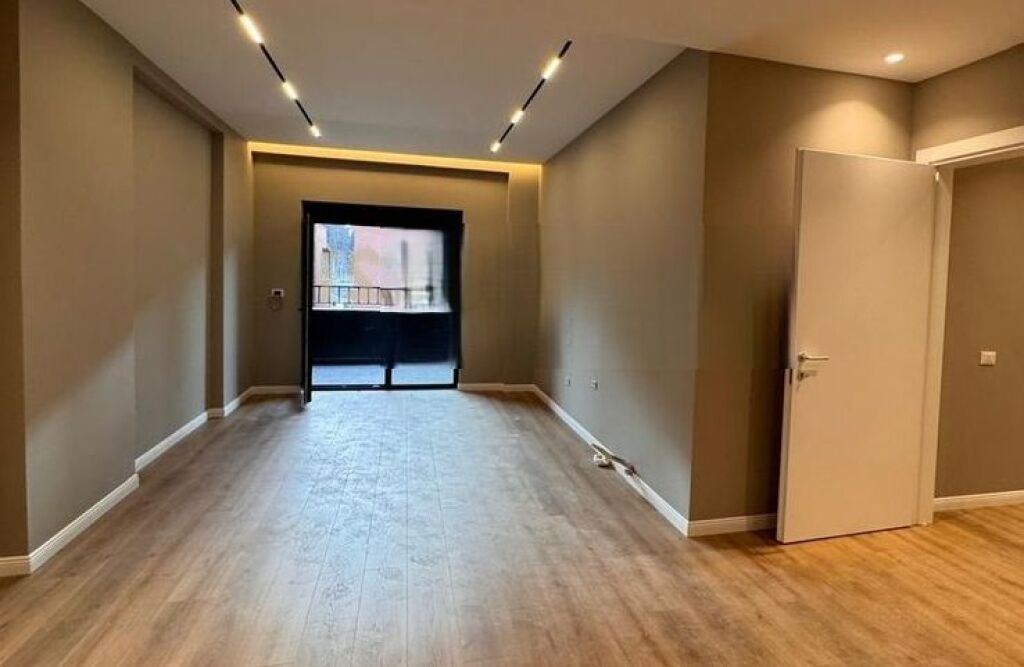 Apartment 1+1+ 1 parking space for rent in Xheluks Complex, Elbasan Street!