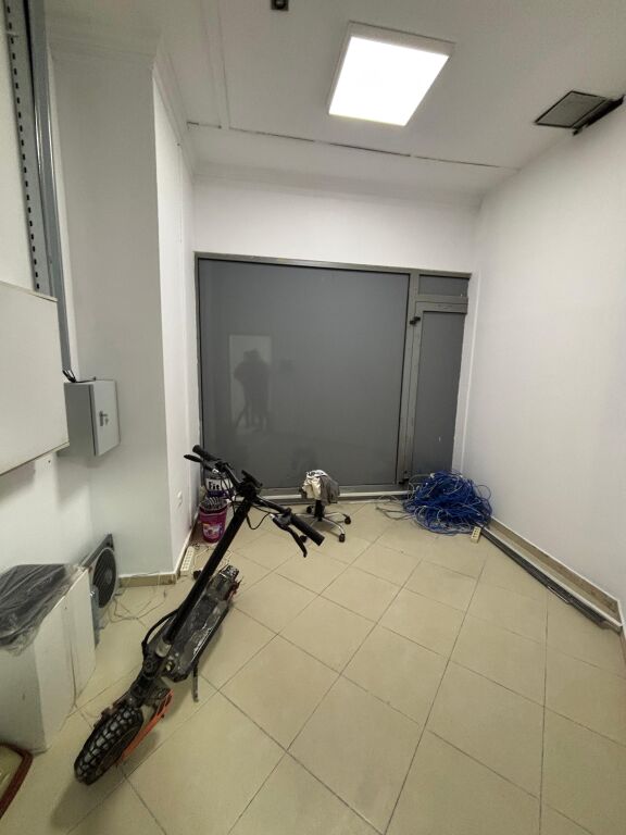 📌 Jepet me qira zyre e kompletuar me qira Perballe Delijorgjit