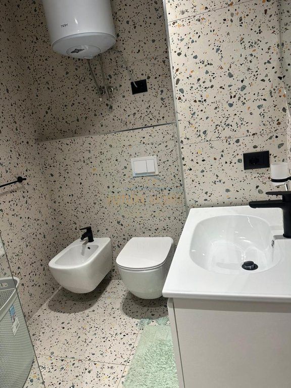 Qera, Apartament 2+1+Post Parkimi,Akses Tirana,Ish Dogana,Tirane.