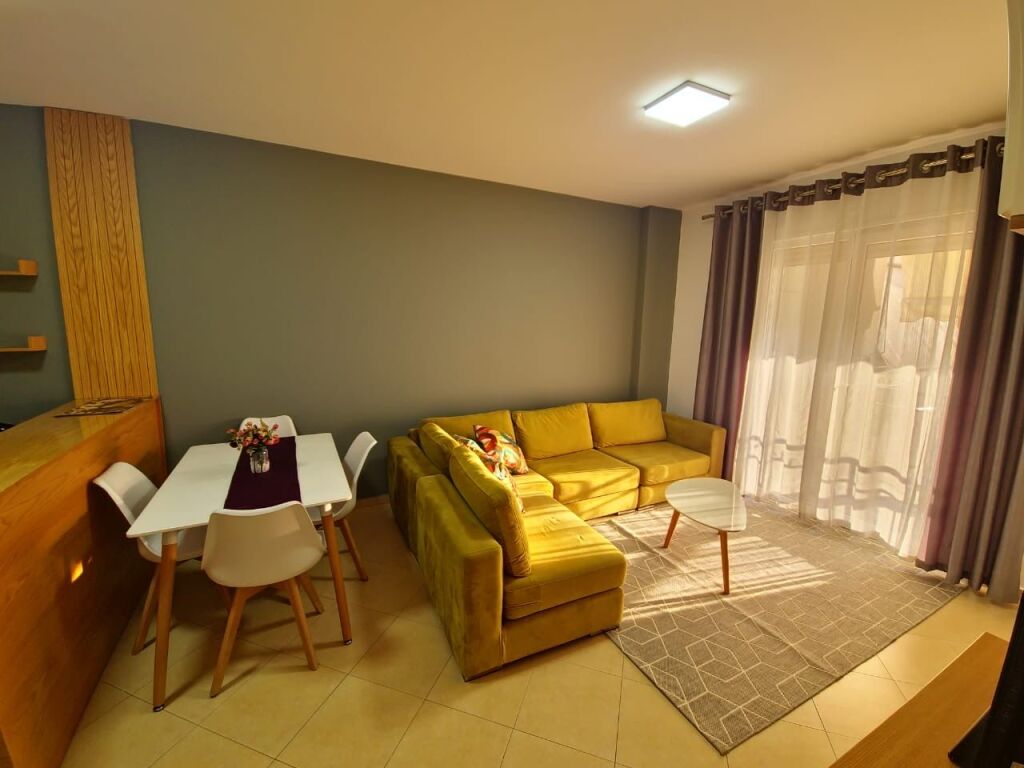 Modern 2+1 apartment for rent at the beginning of 5 Maj