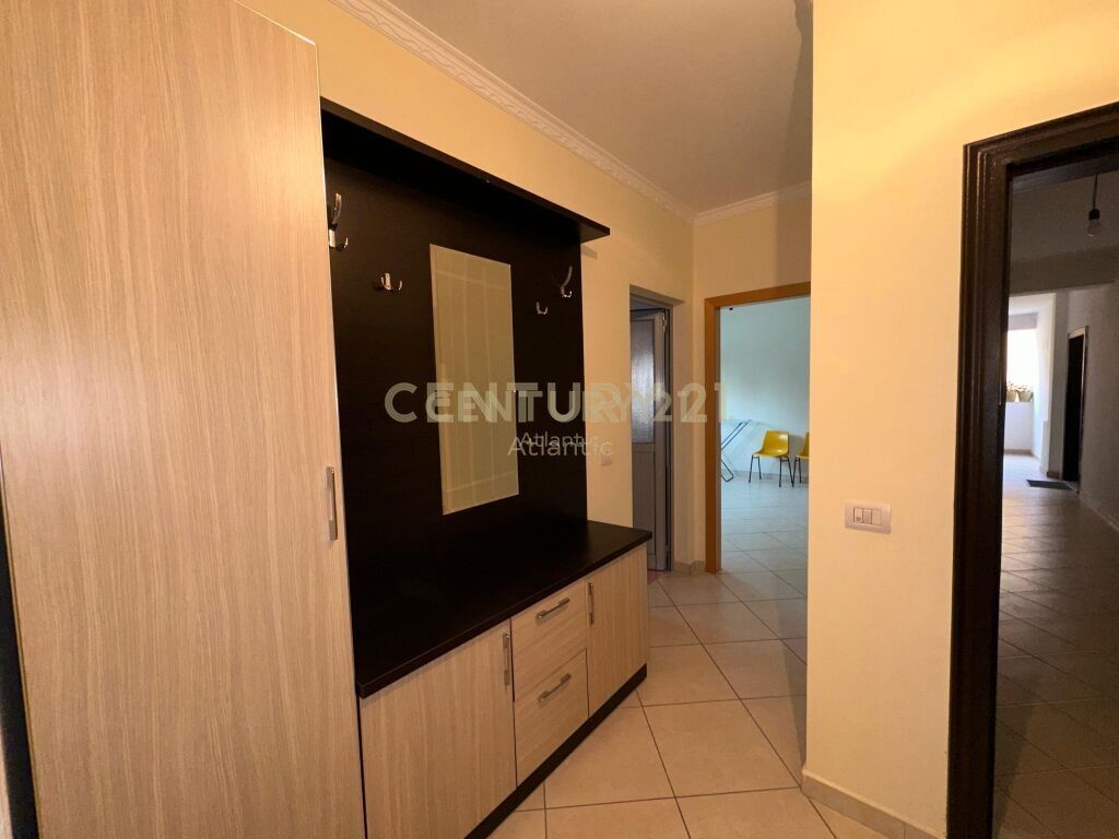 APARTAMENT 2+1 PER QIRA LAGJIA 8-TE DURRES!