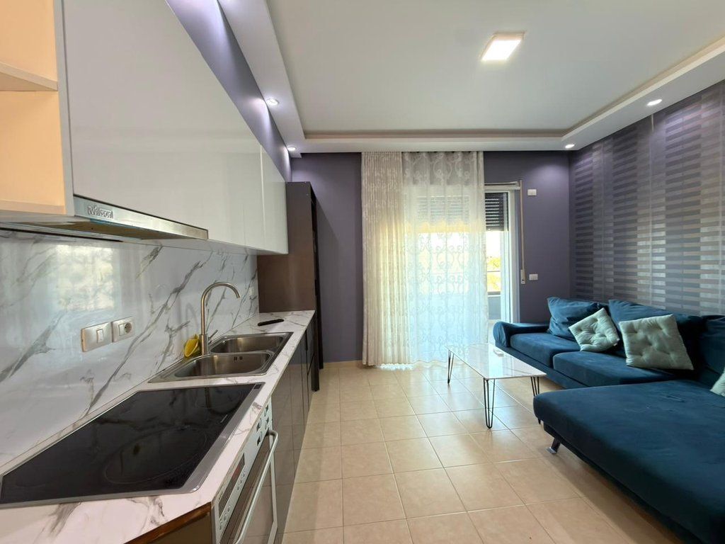 VALAMAR, JAPIM ME QIRA VJETORE 2+1+2 POSTE PARKIMI