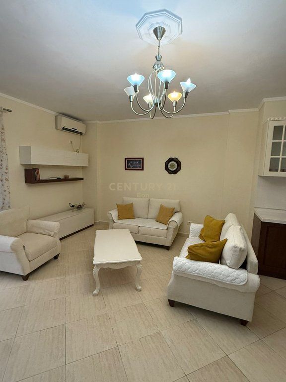 JEPET APARTAMENT 2+1+2 ME QIRA PRANE KAZAZIT NE DURRES!