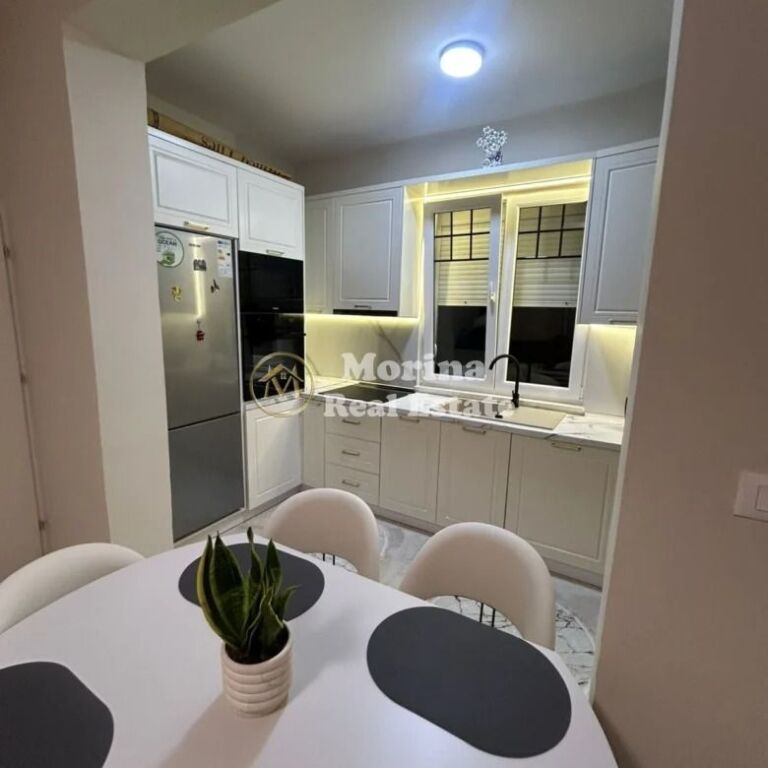 Rent | Private house 1 + 1 | American Hospital 2| 500 €/month