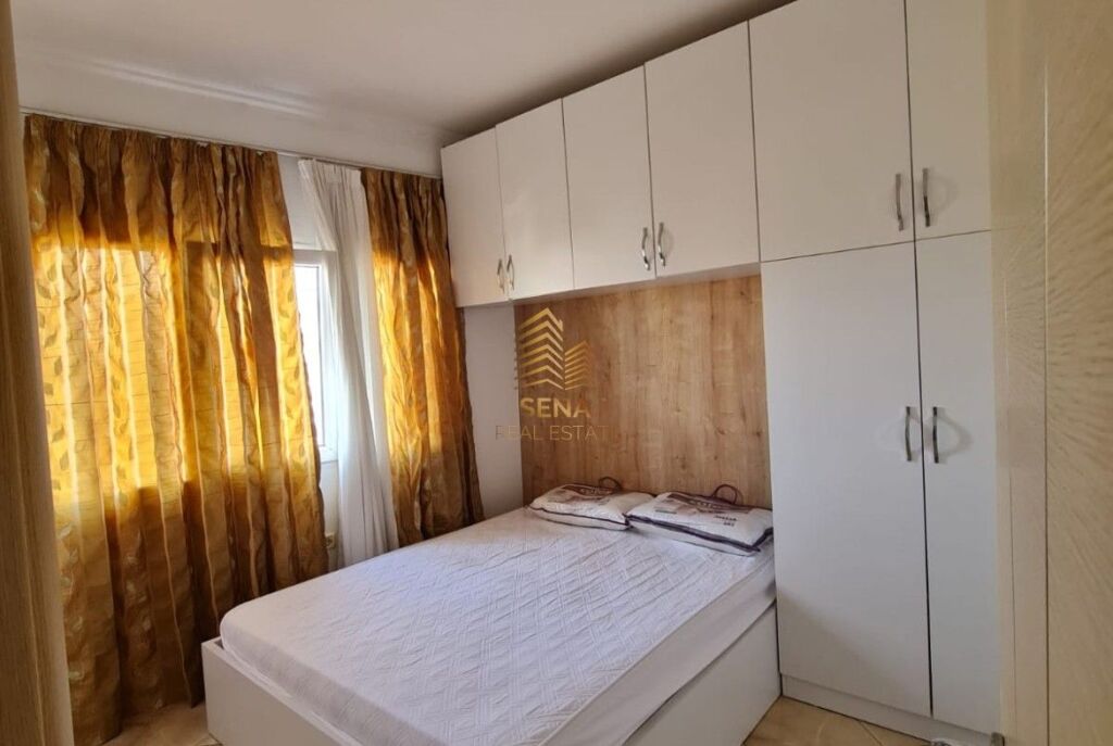 Affitto, Appartamento 1+1, Città Studentesca-Ville Tedesche, 300Euro/Mese