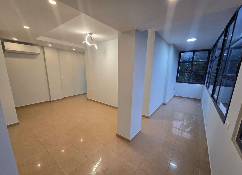 Ekskluzive !!! Apartament 1+1 Ne  Shitje , Fresk, Tirane