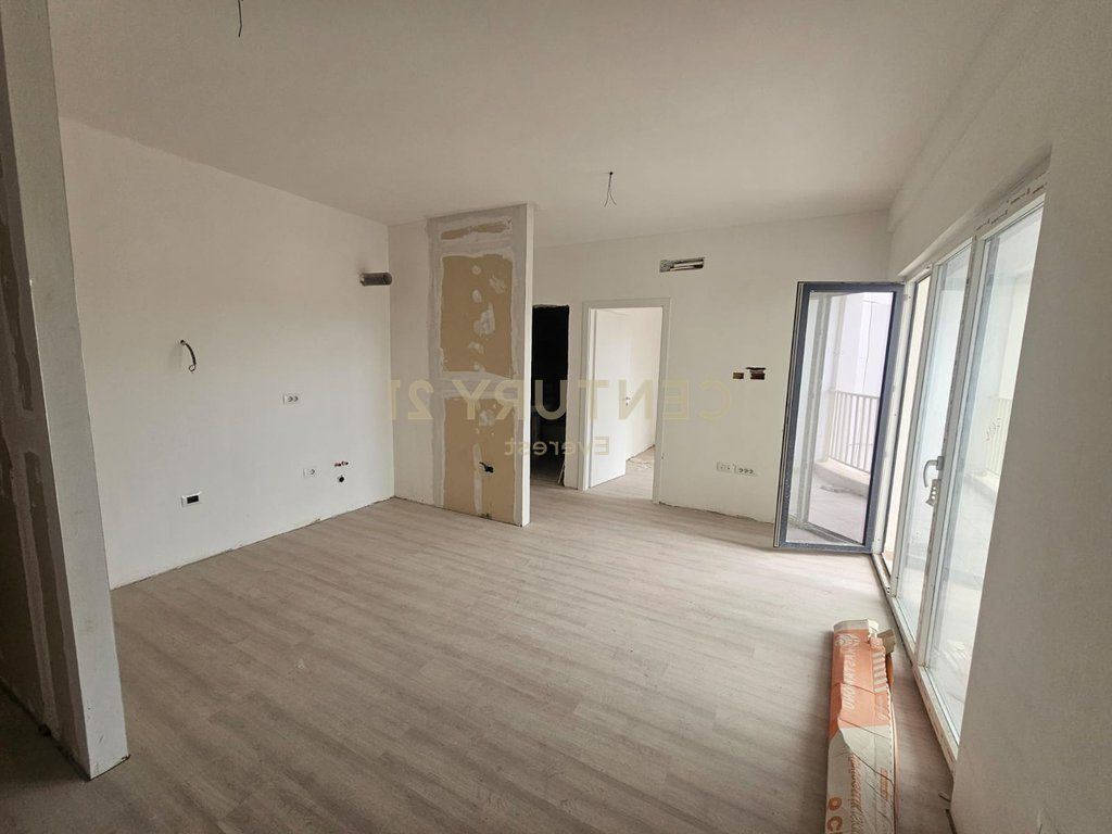 ZOGU I ZI, WE SELL 1+1 APARTMENT