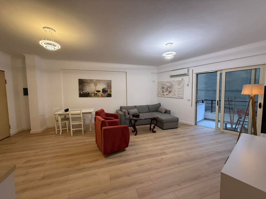 SHITET APARTAMENT 2+1 I MOBILUAR DON BOSKO PRANE VIVA MARKET