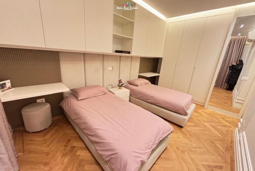 Penthouse Ne Shitje 3+1+2 Ne Univers City (ID B130109) Tirane.