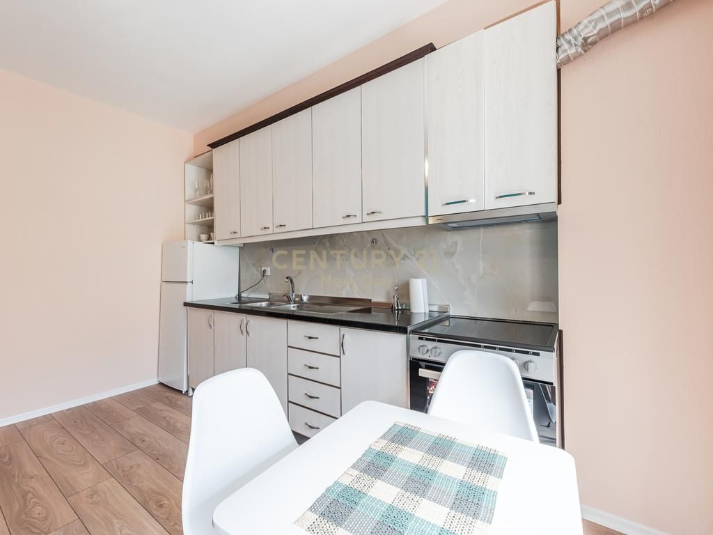 JEPET ME QIRA APARTAMENT 1+1 NE QENDER!