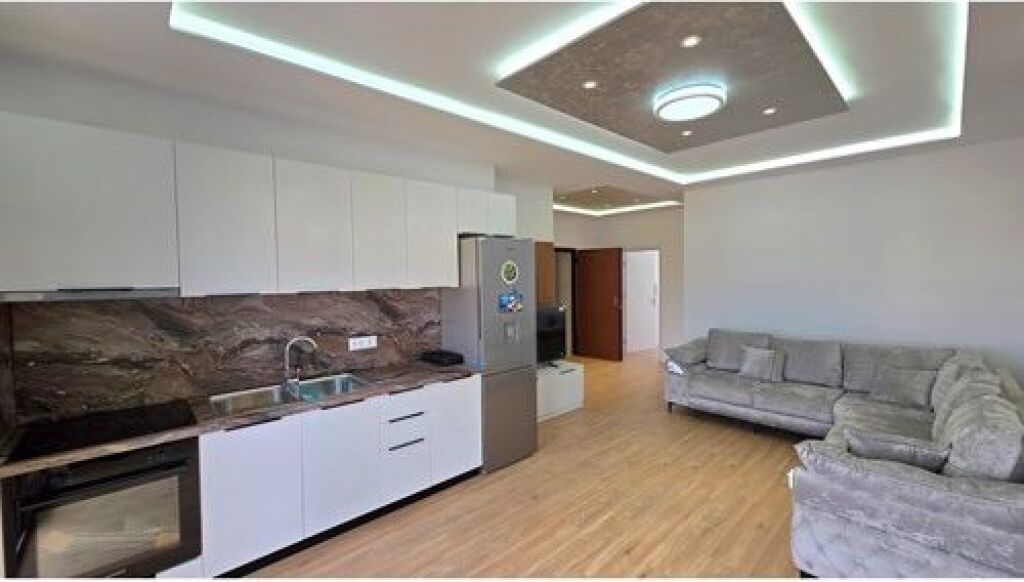 Apartment 2+1+2 for sale on Lungomare