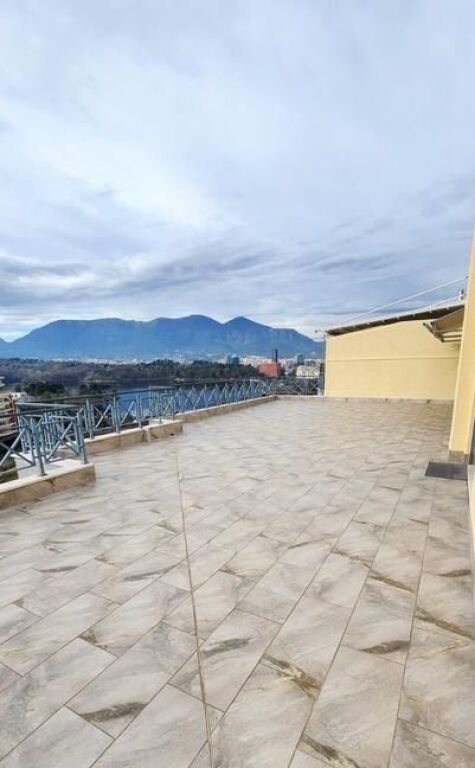 Apartament 3+1+2 post parkimi per qera tek Kopshti Zoologjik