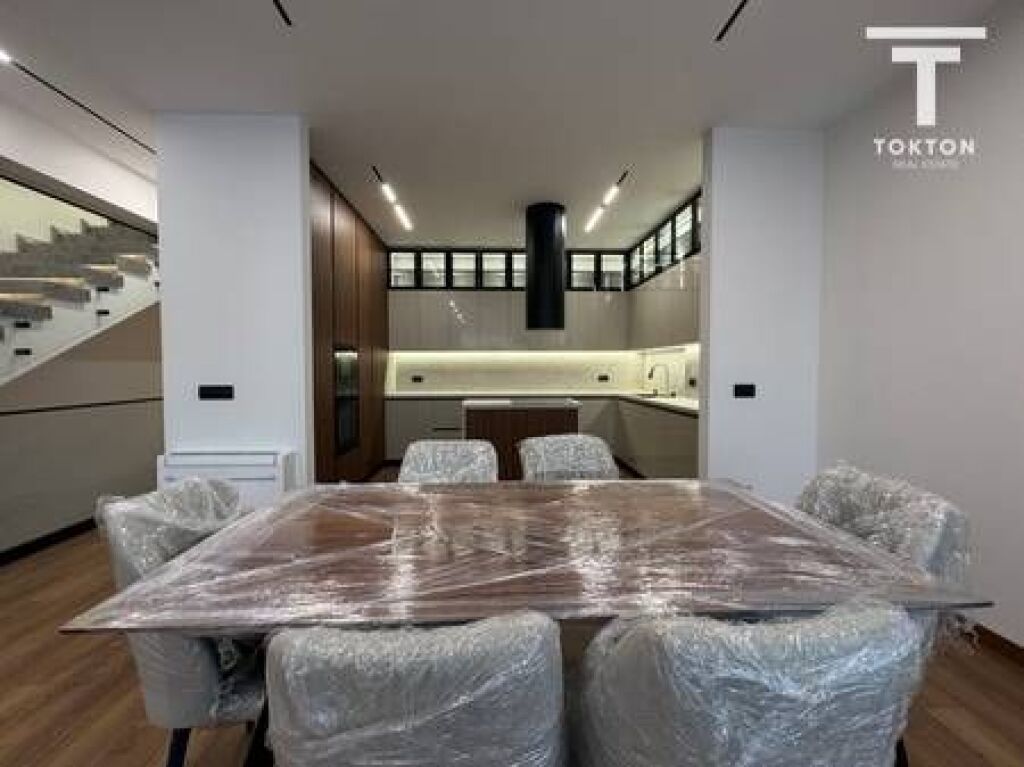 IN VENDITA, VILLA ATTACCATA, FOREST RESIDENCE, LAGO ASCIUTTO