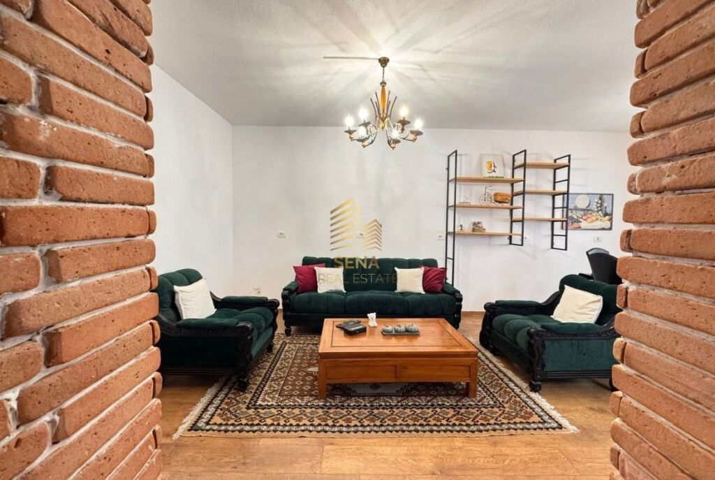 Rent, Apartment 1+1+Separate Kitchen, New Bazaar, 55,000 Lek/month