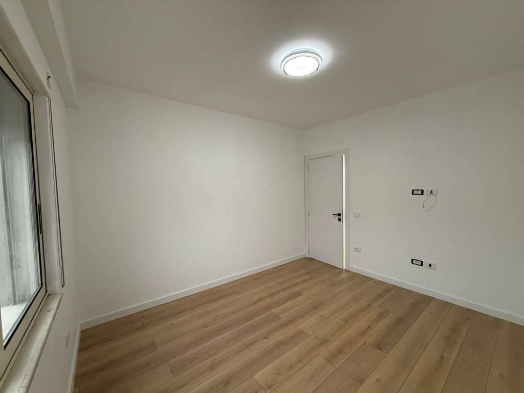 VENDESI APPARTAMENTO 1+1 DON BOSKO VICINO A VIVA MARKET