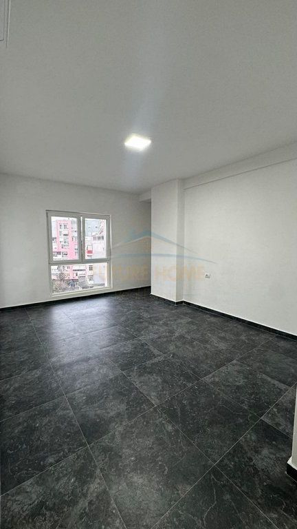 Qera, Apartament 2+1, Zogu Zi