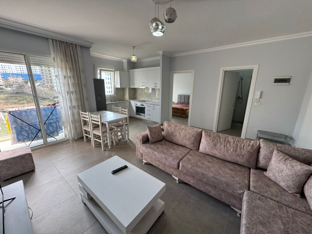 🏢 Jepet me qera Apartament 1+1  📍 Adresa: Ali Demi, Kompleksi Darling 💰 Çmimi: 45000 lekë (i diskutueshëm)