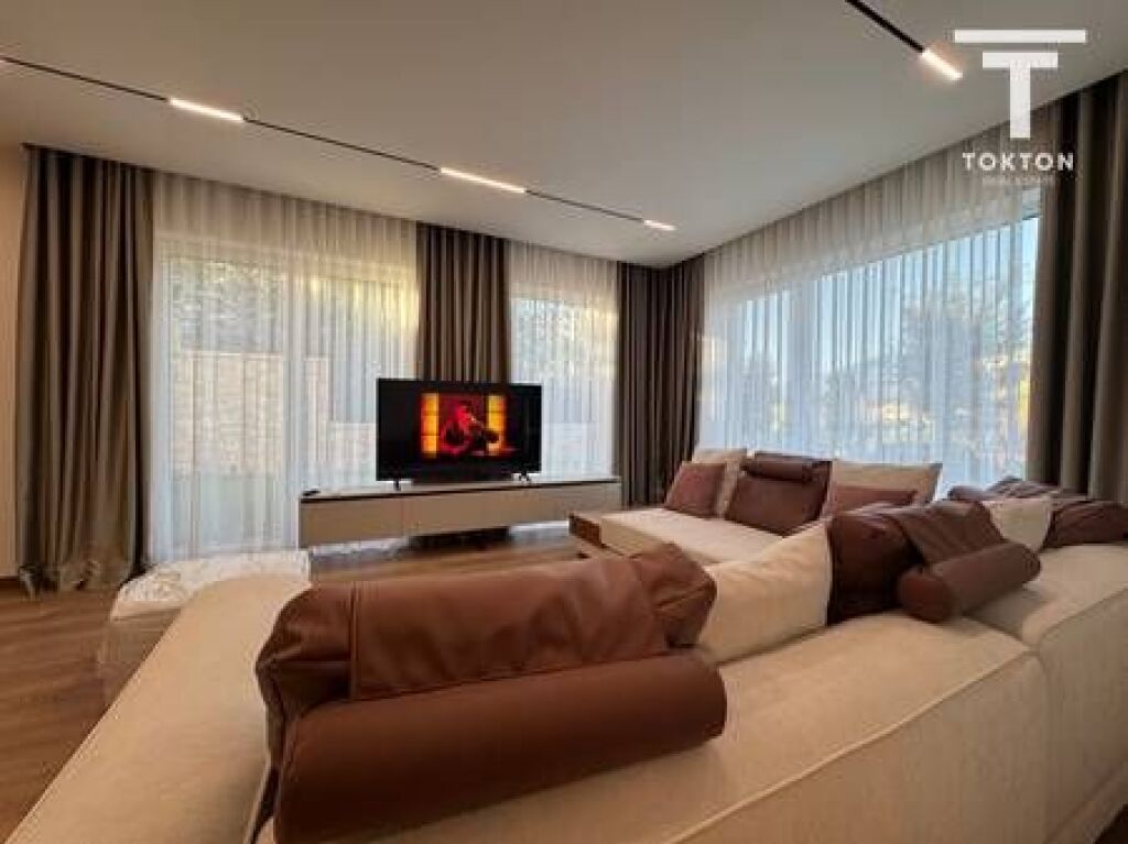 IN VENDITA, VILLA ATTACCATA, FOREST RESIDENCE, LAGO ASCIUTTO