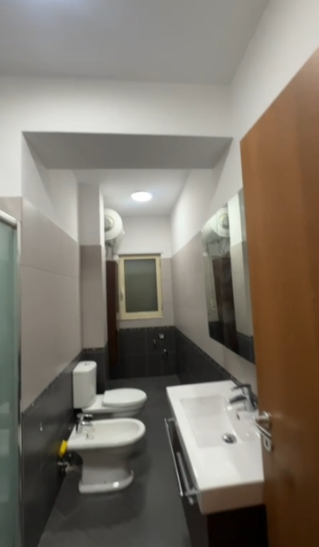 SHITET 1+1 NE BULEVARD DURRES