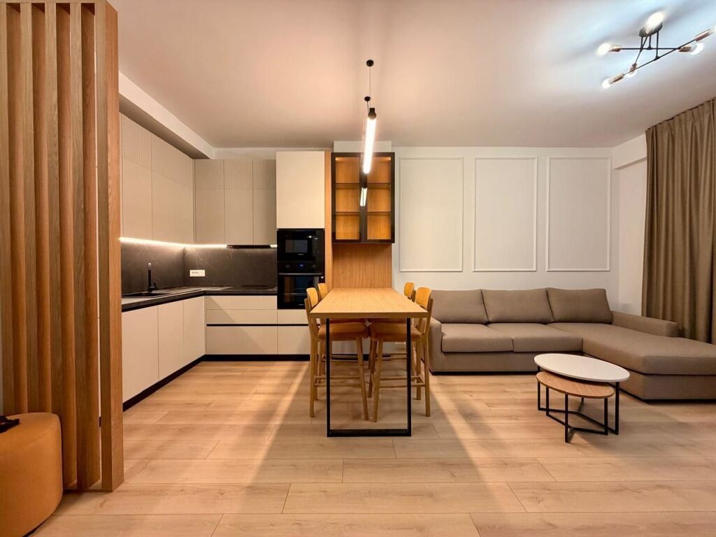 Apartament 1+1 per qira tek Komuna e Parisit.