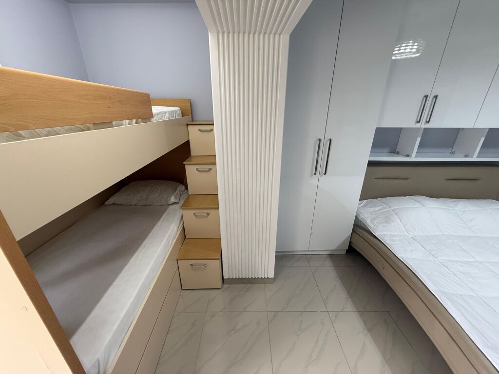 🏡 Japim me qira apartament 1+1 tek Bar Oslo – Rruga Bardhyl