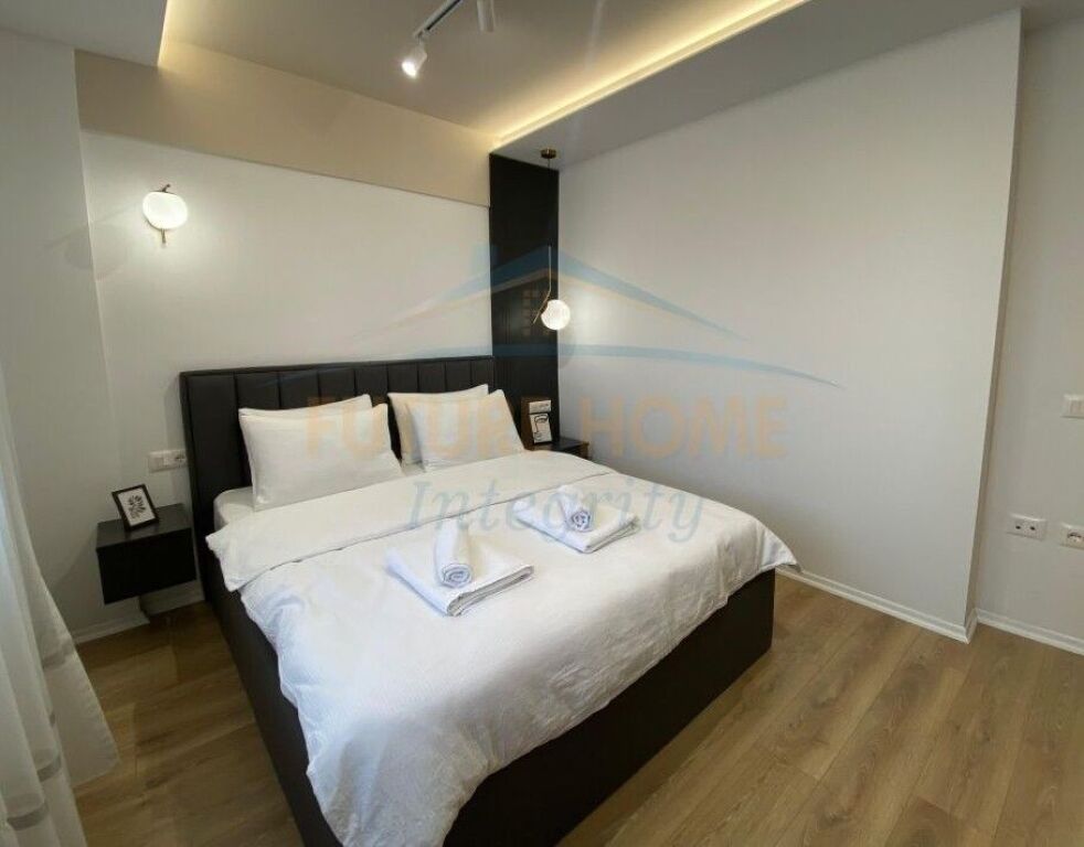 Qera, Apartament 2+1+2 Duplex, Qendër, Tiranë.