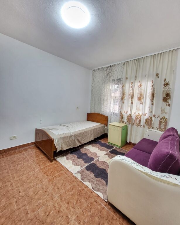 Apartament 2+1, Sheshi Willson!