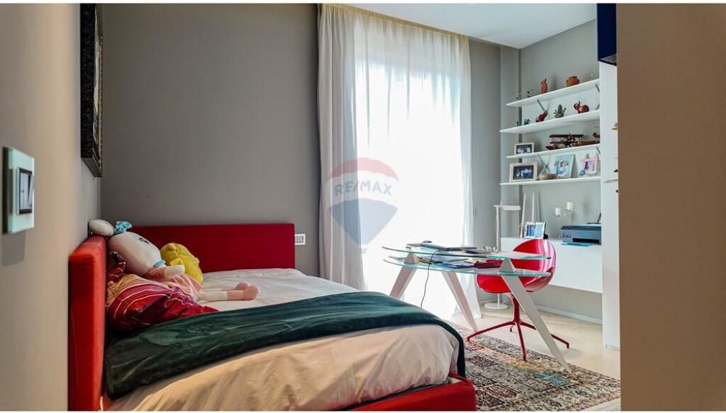 Apartment 3+1+2+Veranda for Sale, Botanical Garden!