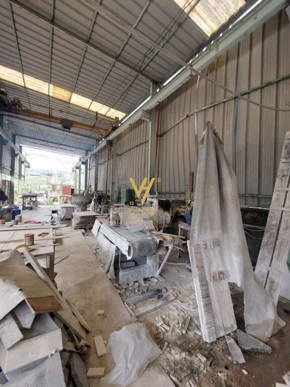 MAGAZZINO+TERRENO 2.800 M2 IN VENDITA A VORE 84.000.000 LEKE