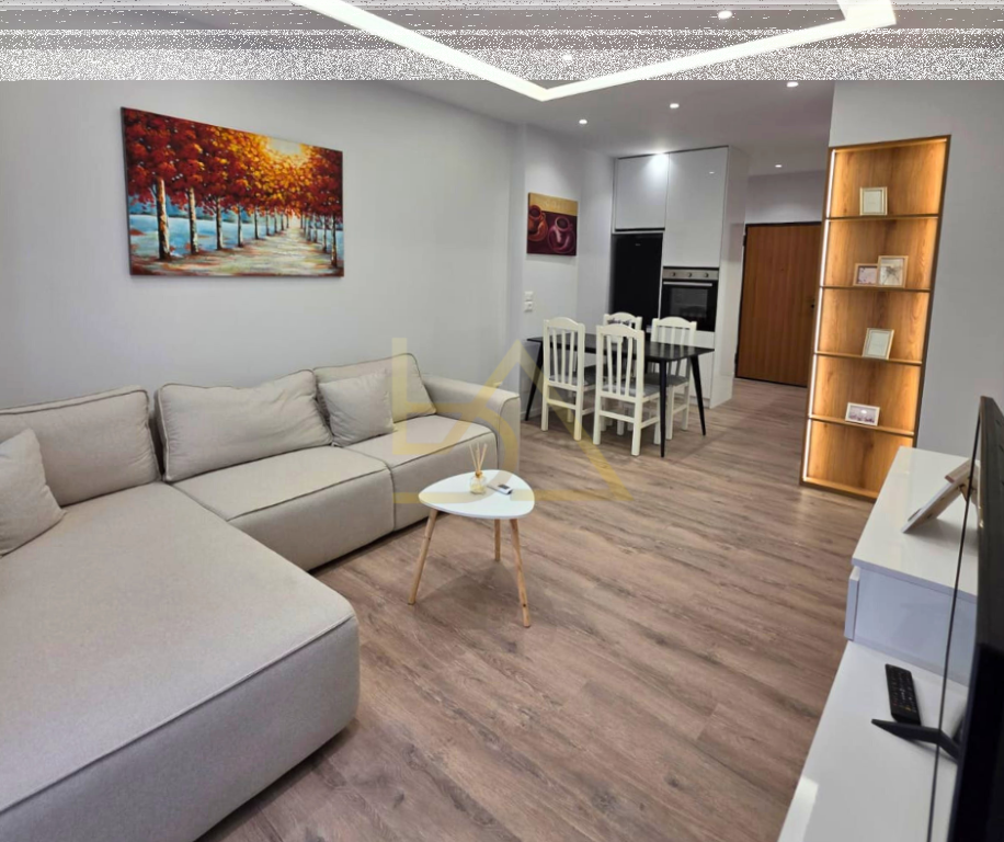 Shitet Apartament  – Durrës, Plazh (Lagjja 13), pranë Hotel Adriatik