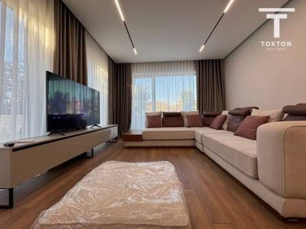 IN VENDITA, VILLA ATTACCATA, FOREST RESIDENCE, LAGO ASCIUTTO