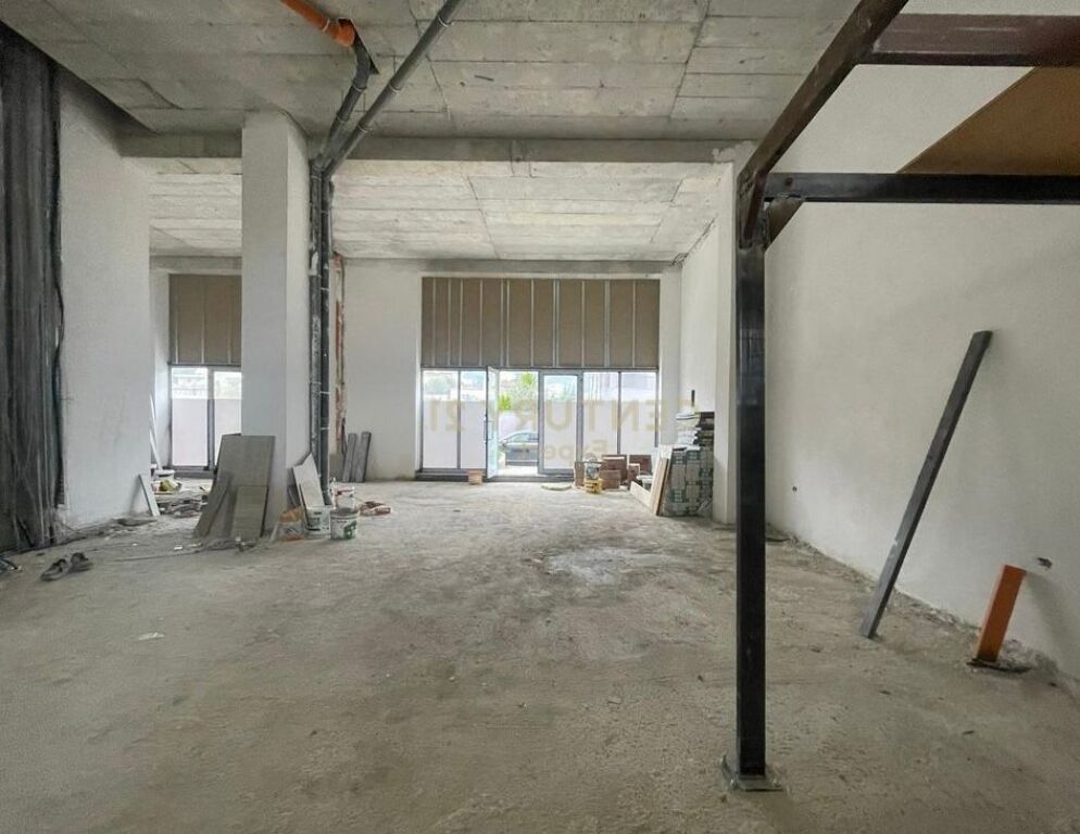 NJESI KOMERCIALE OPENSPACE PER SHITJE NE REZIDENCEN KINOBLOCK, PORCELAN