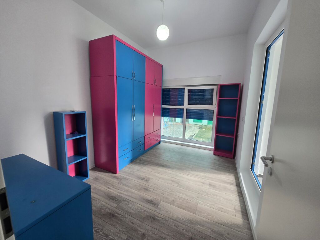Renting out 2+1 apartment, at Kompleksi Mangalem 21 (empty)
