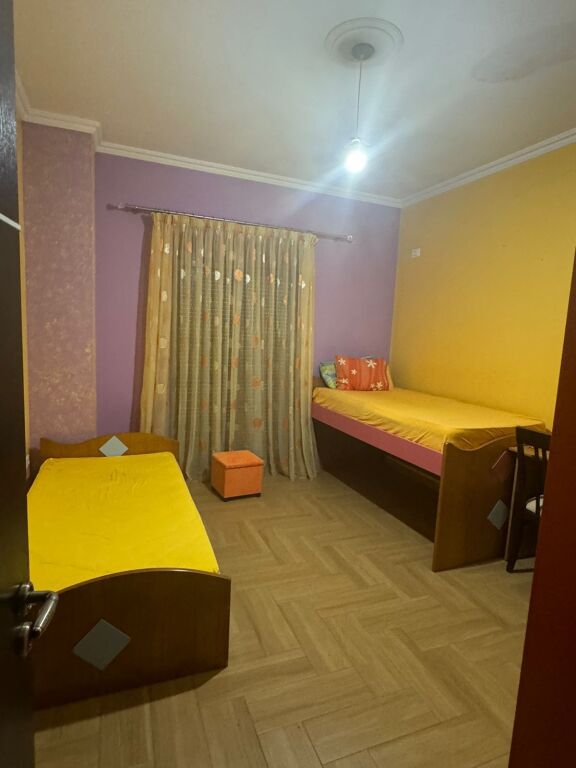 VILE ME QIRA TE KODRA E PRIFTIT