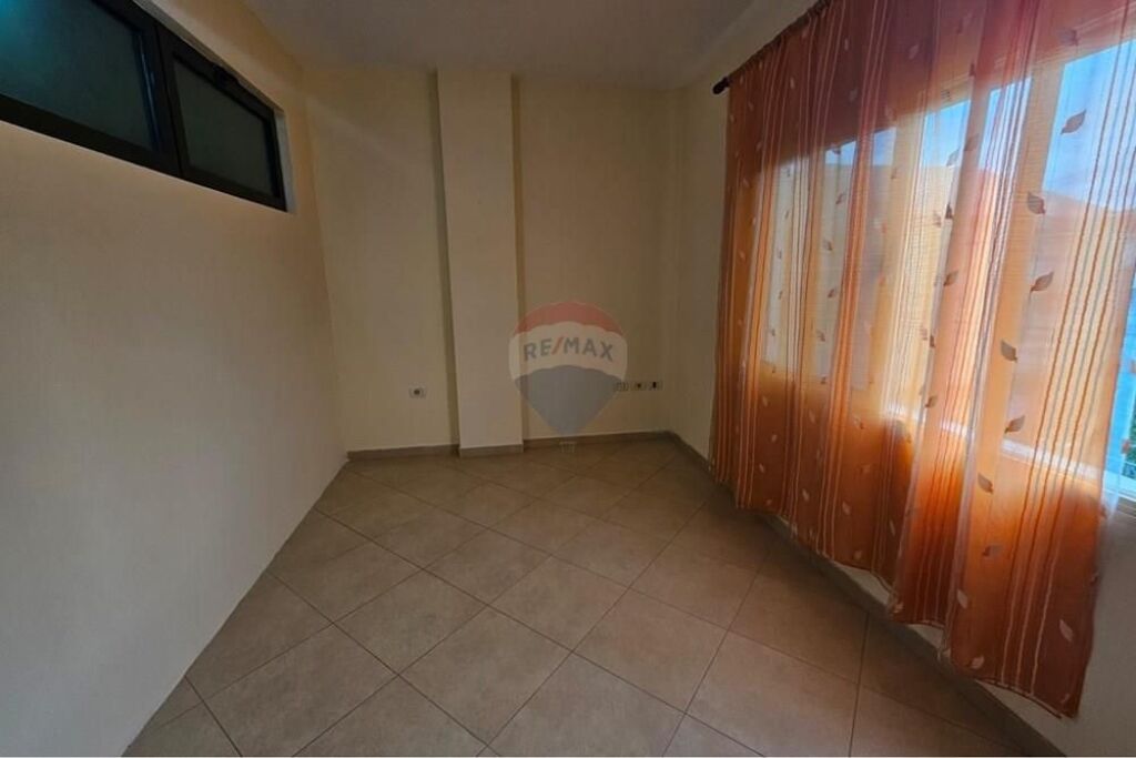 Apartament 2+1 per qira tek 5-Maji!