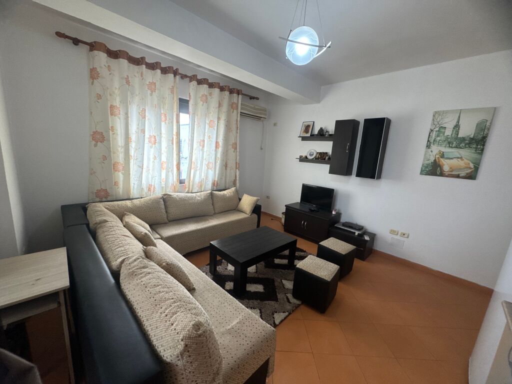 Apartment 1+1 for rent in Yzberisht