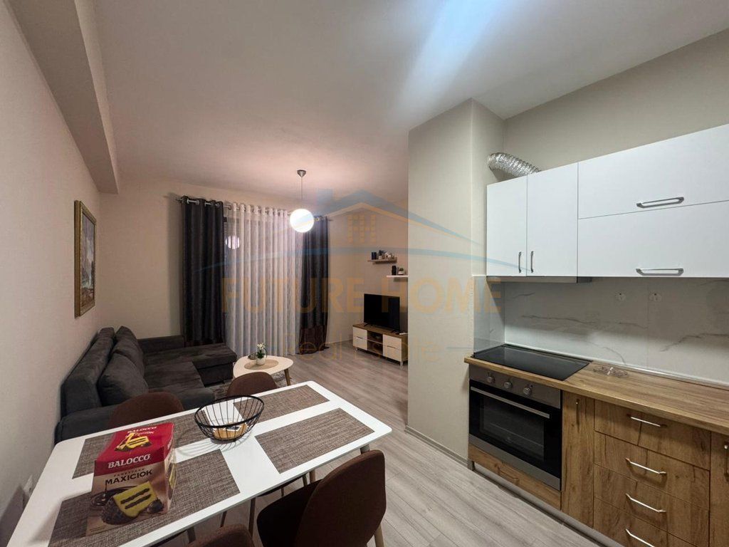 Qira, Apartament 1+1, Porcelan, Tiranë