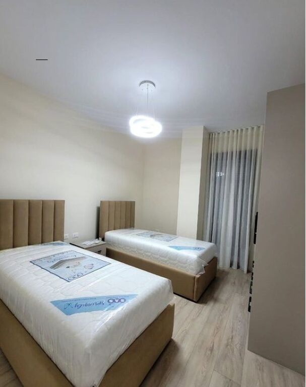 APARTMENT 2+1+2 WITH 1 PARKING SPACE FOR RENT NEAR THE TIRANA LAKE