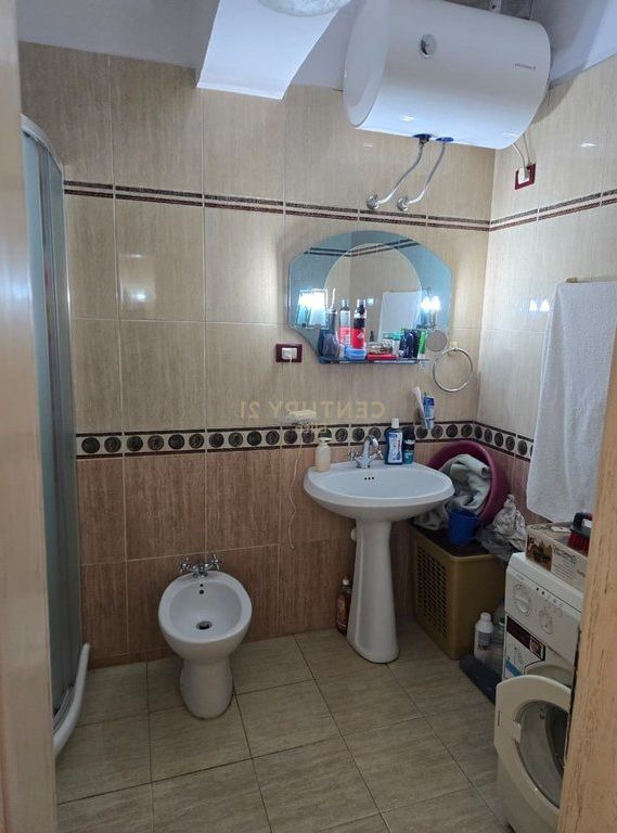 Apartament 2+1+2+Post Parkimi Në Shitje në Irfan Tomini, Tiranë - 320,000€ | 130 m²