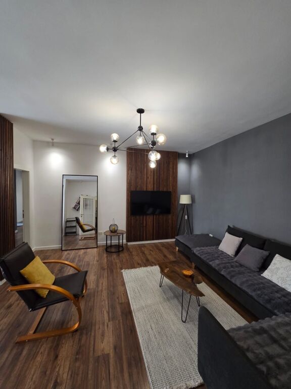 Qera, Apartament 2+1+2+Post Parkimi ,Liqeni i thate