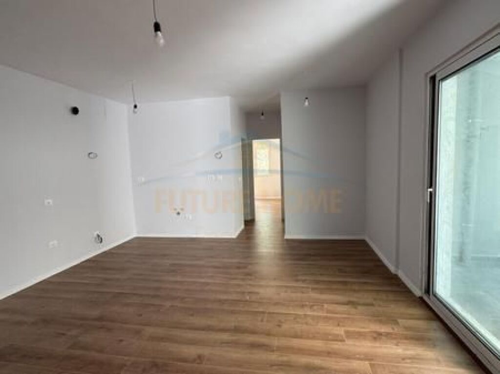 Shitet, Apartament 2+1+2, Rruga e Dajtit, Fresk